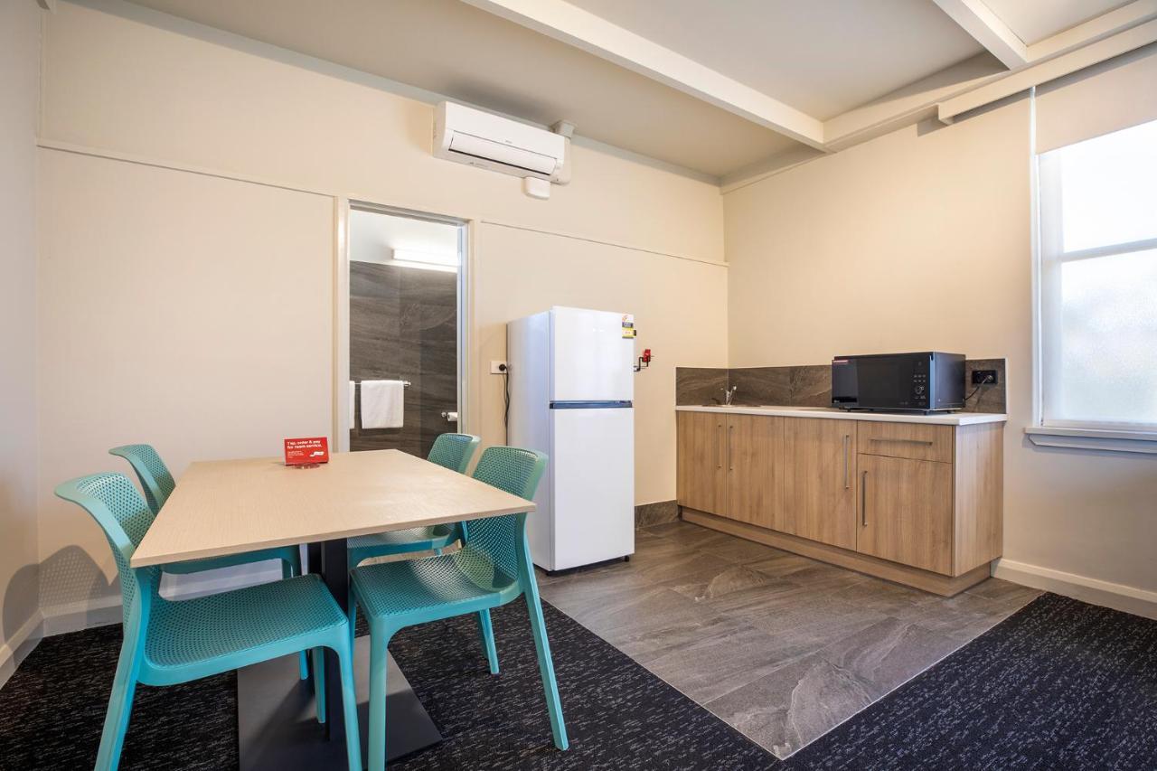 Nightcap At Sandbelt Hotel Moorabbin Exterior photo