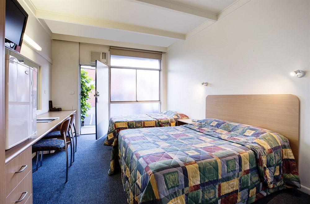 Nightcap At Sandbelt Hotel Moorabbin Exterior photo